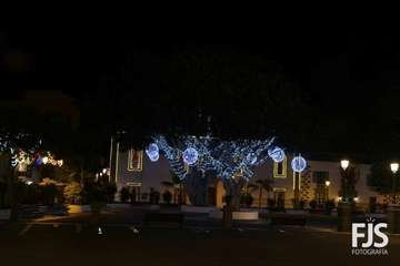 La Navidad ya ilumina Telde/Francisco Javier Santana y Antonio Alí.